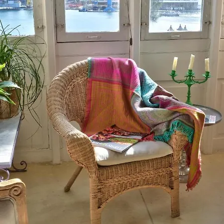 Acg- Sea Breeze Floriana