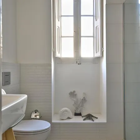 Acg- Sea Breeze Floriana